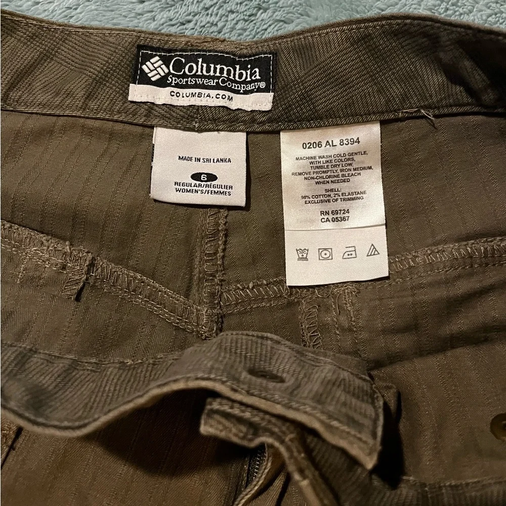 Columbia women’s hiking/camping pants. Womens size 6. - Picture 6 of 8